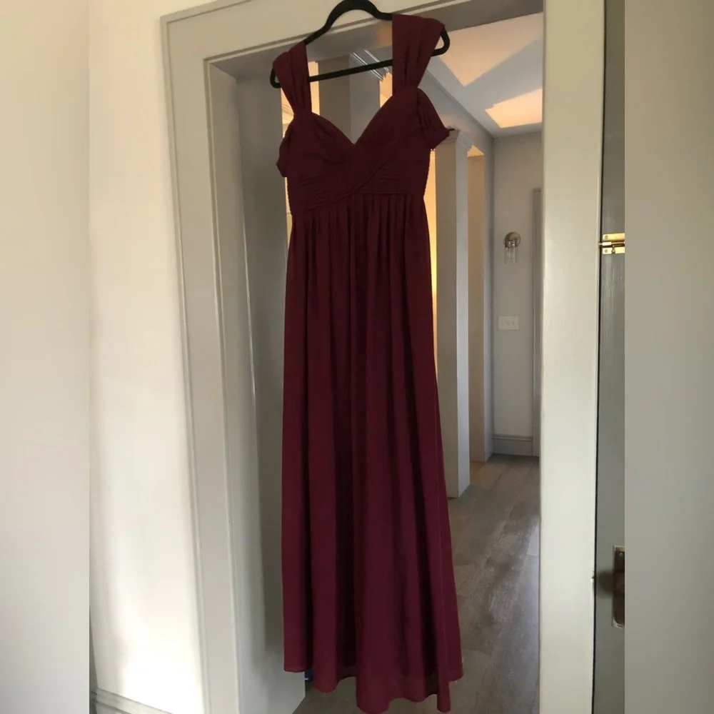 Women’s Bridesmaids/evening gown - Picture 1 of 9